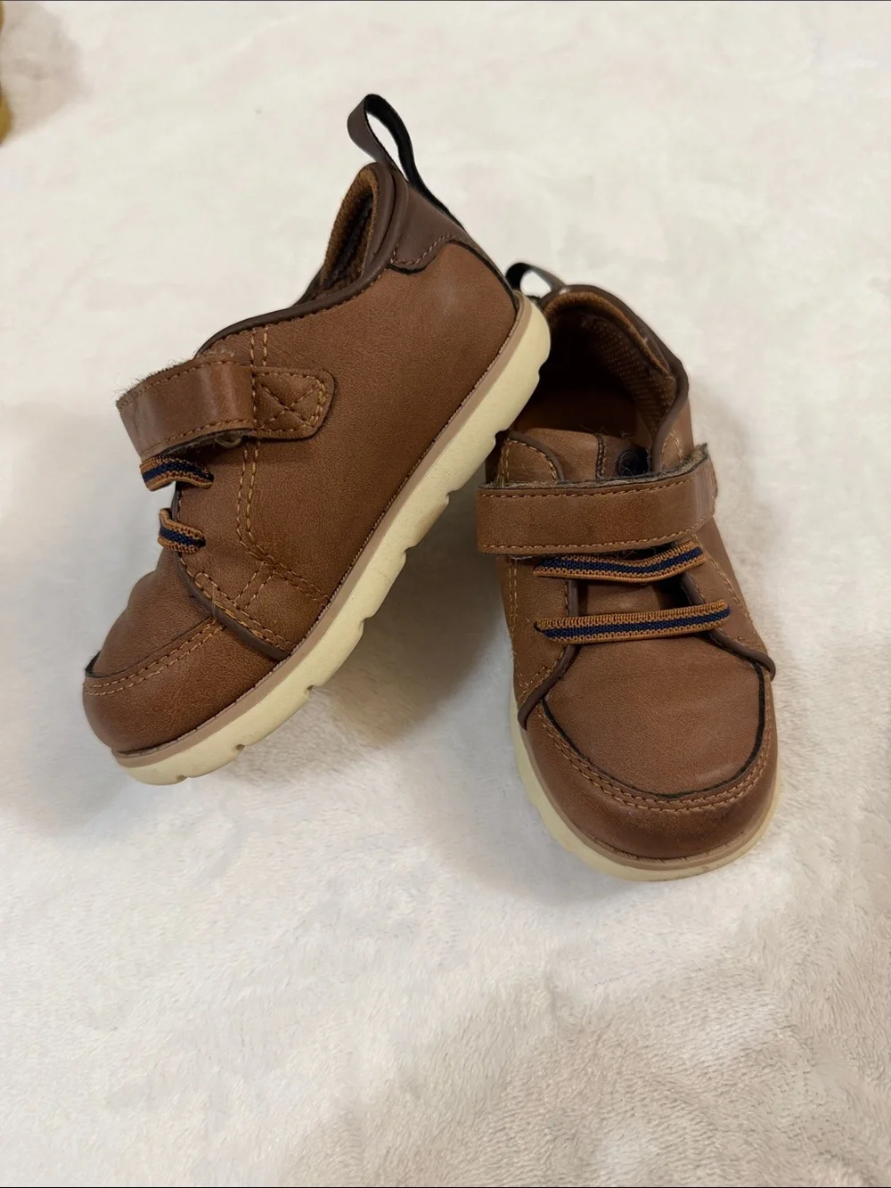 Stride Rite boys Ethan Brown Casual Hook-and-Loop Velcro Leather shoes size 7